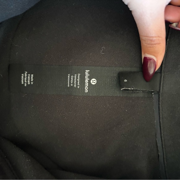 Lululemon Jacket - Picture 3 of 3